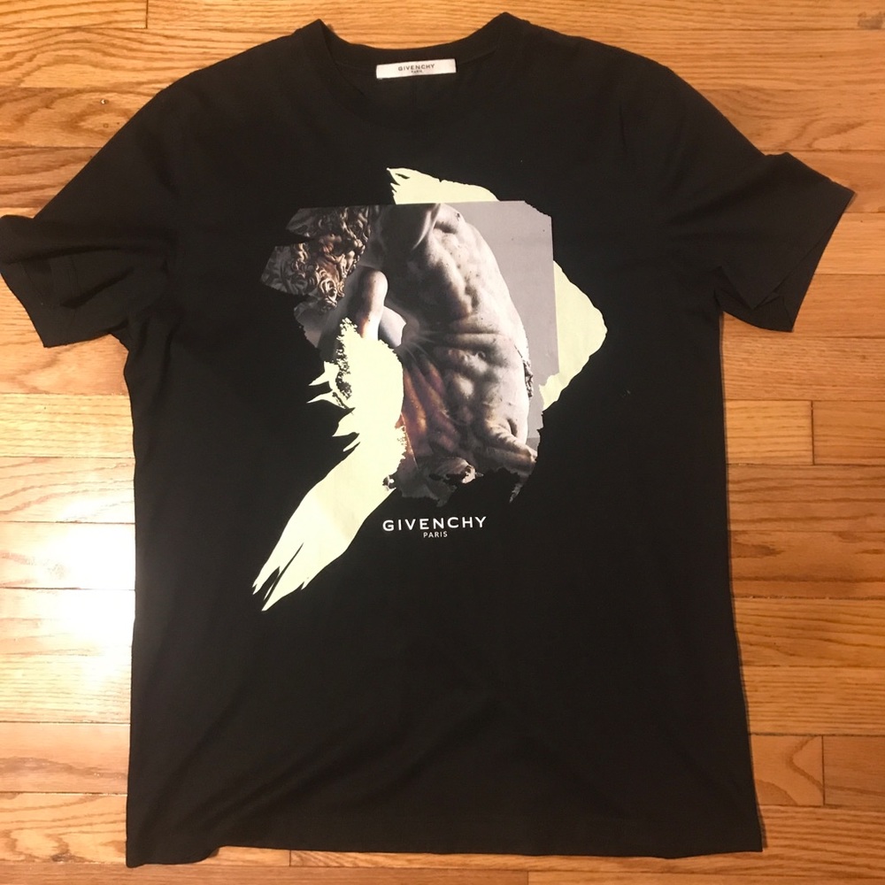 Givenchy T shirt